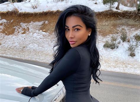 Brittanya Razavi 9 Subscribe Also known as: seebrittanya, Brittanya187, imbrittanyatv, Brittanya VIP Country: United States City: Oxnard Age: 38 Height: 5 Feet 4 Inches Weight: 50 Kg 110K 19 1 Brittanya Razavi, popularly known as Brittanya187, is an American model and television star. She has used her online presence to build her brand. 